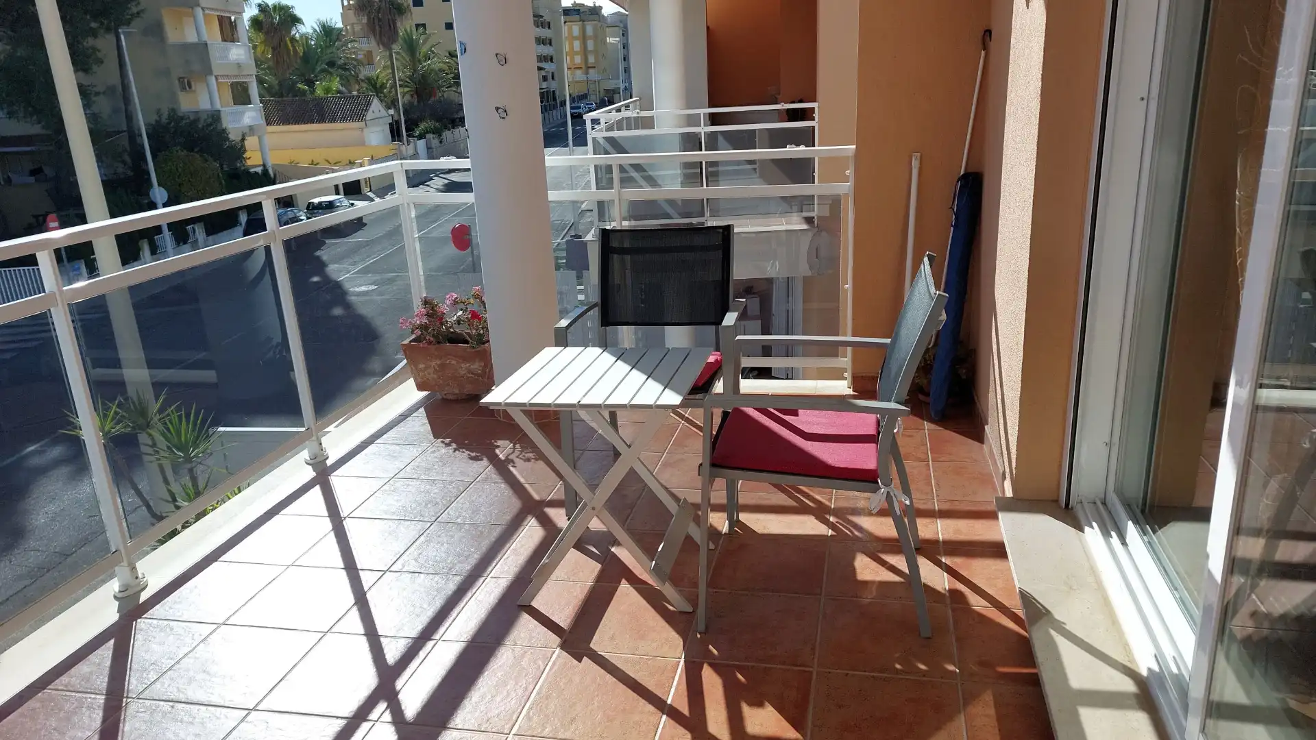 Terrasse von Maisonette zum Verkauf in Moncofa mit Terrasse, Abstellraum und Möbliert