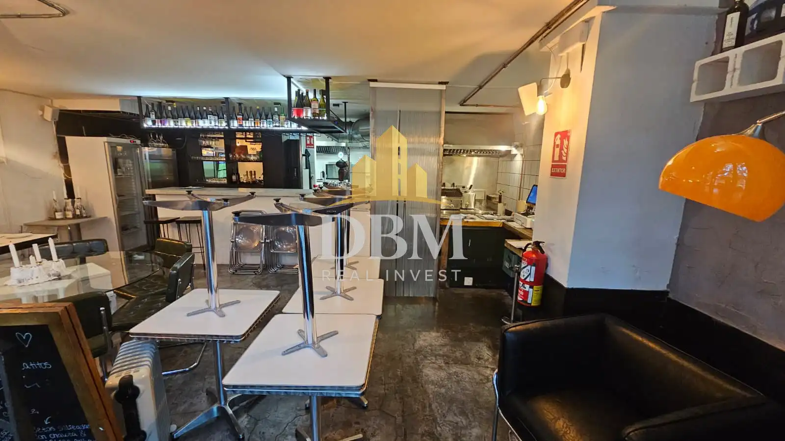 Local en traspas en Barcelona amb Aire condicionat, Calefacció i Terrassa