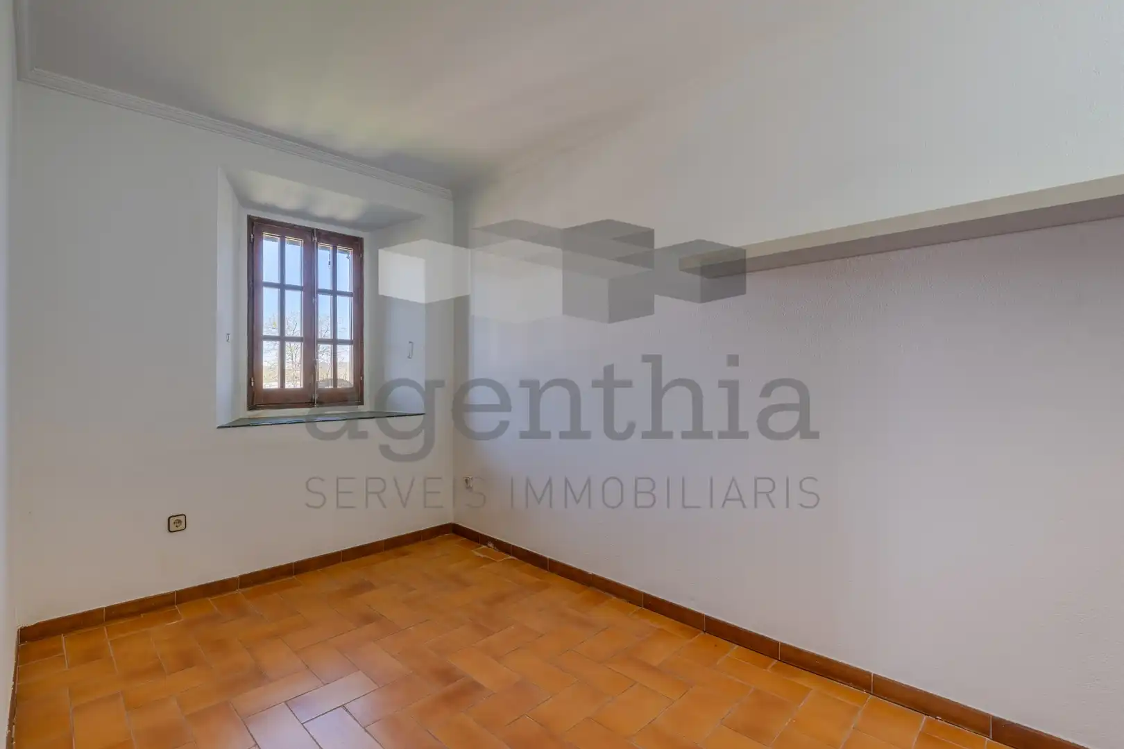 Dormitori de Finca rústica en venda en Girona amb Aire condicionat, Calefacció i Terrassa