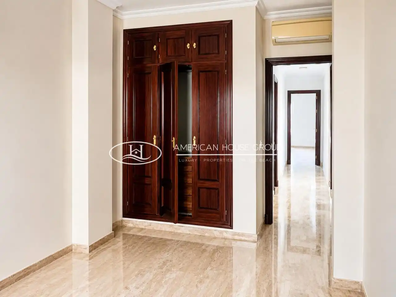 Flat for sale in Chiclana de la Frontera  with Air Conditioner