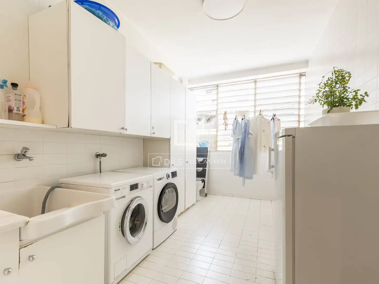 Vista exterior de Piso en venta en Barcelona con Aire acondicionado