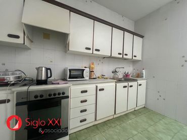 Casa con balcone in vendita a Centro