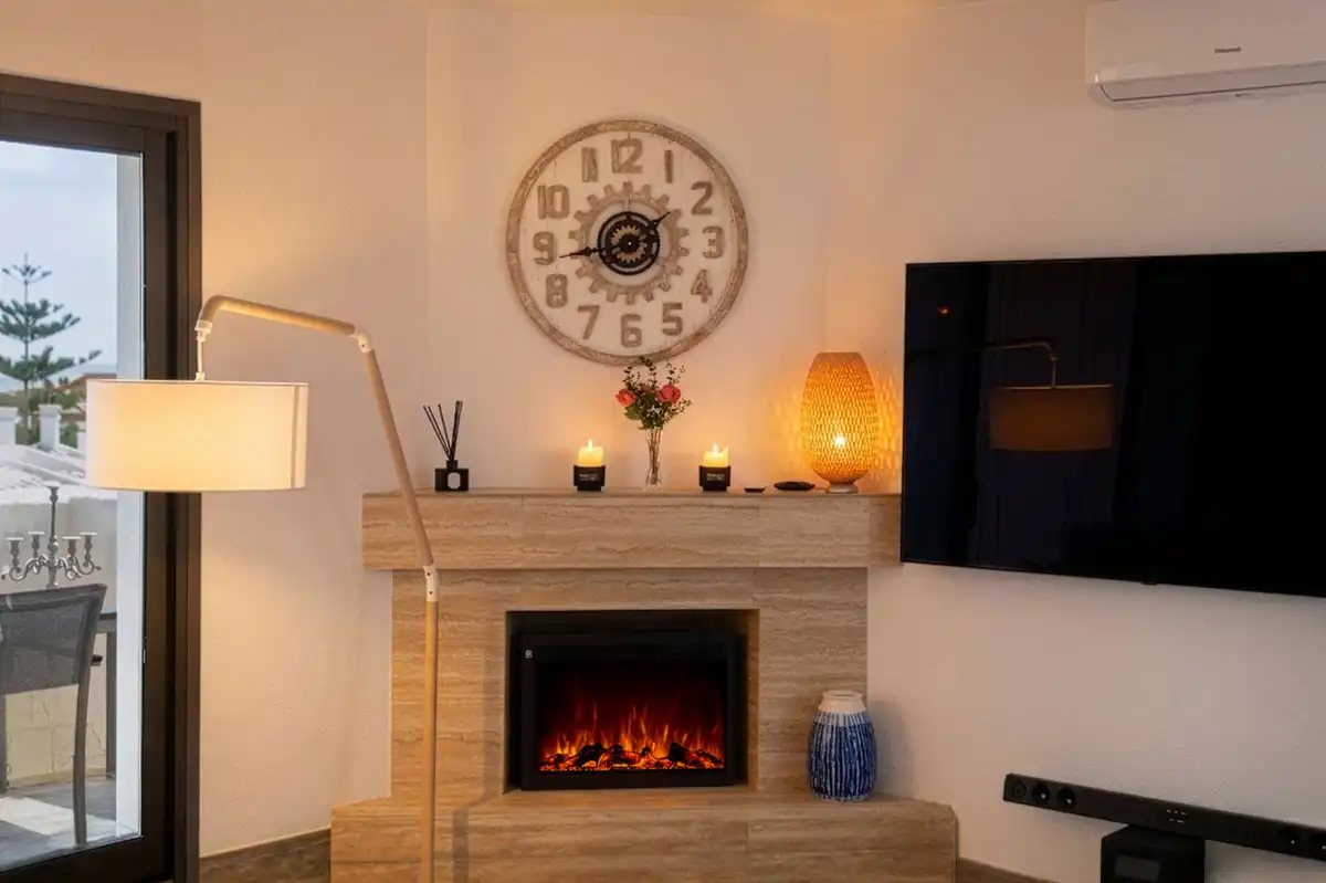 Apartamento con piscina en venta en Calahonda, imagen 12