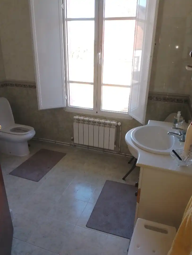 Bany de Casa o xalet en venda en Ribeira amb Calefacció, Jardí privat i Terrassa