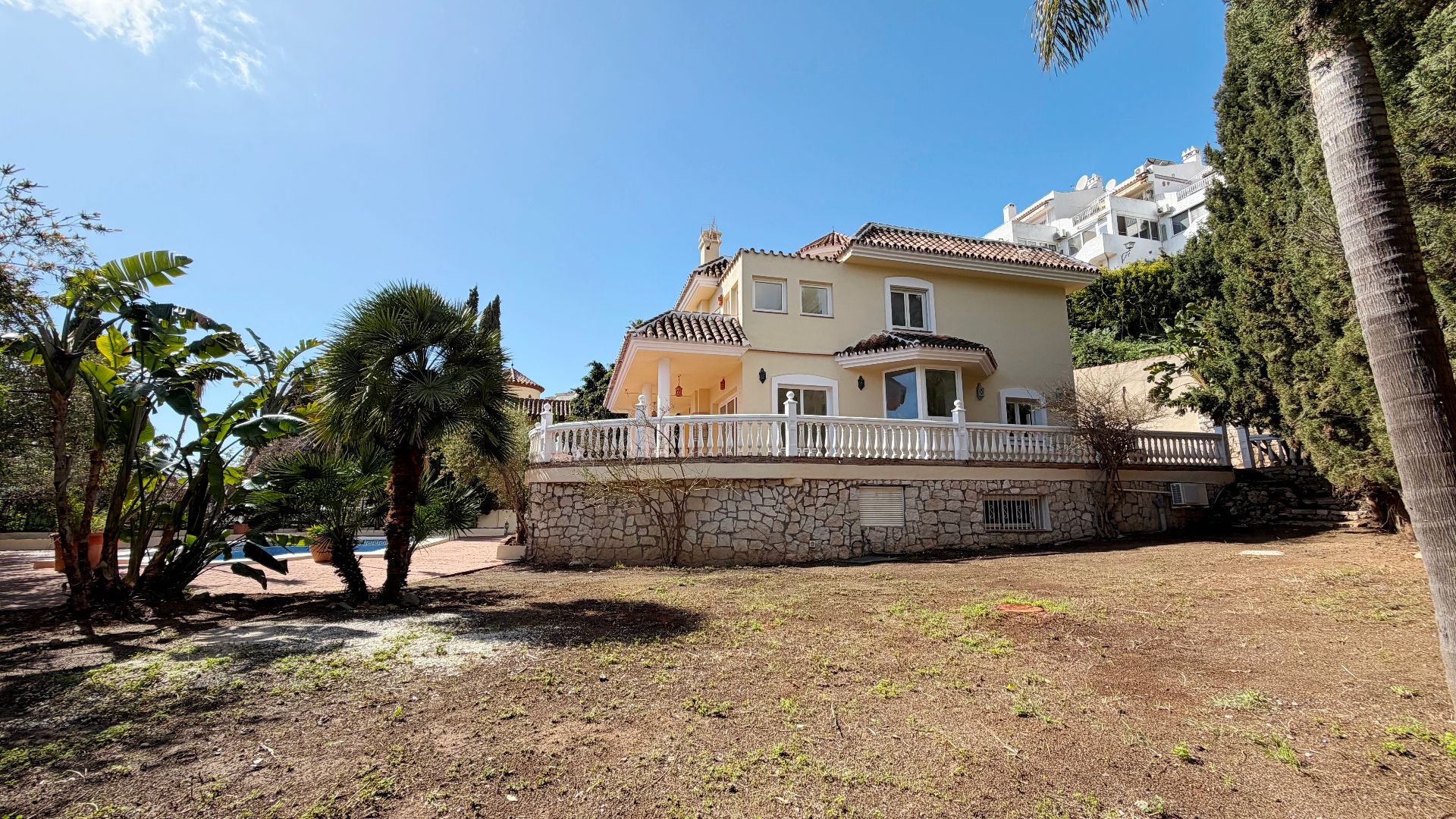 Vista exterior de Casa o chalet en venta en Mijas con Aire acondicionado, Jardín privado y Terraza
