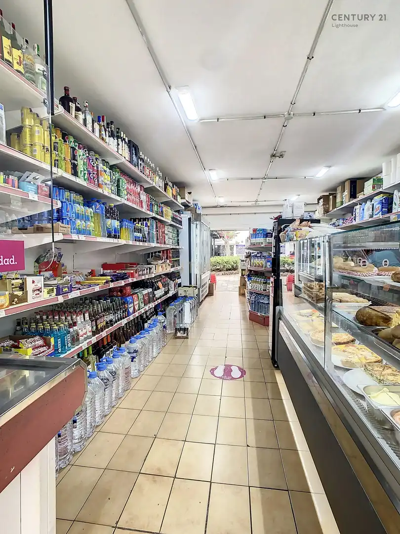 Local comercial en traspaso en AVENIDA AMSTERDAM 4, imagen 9