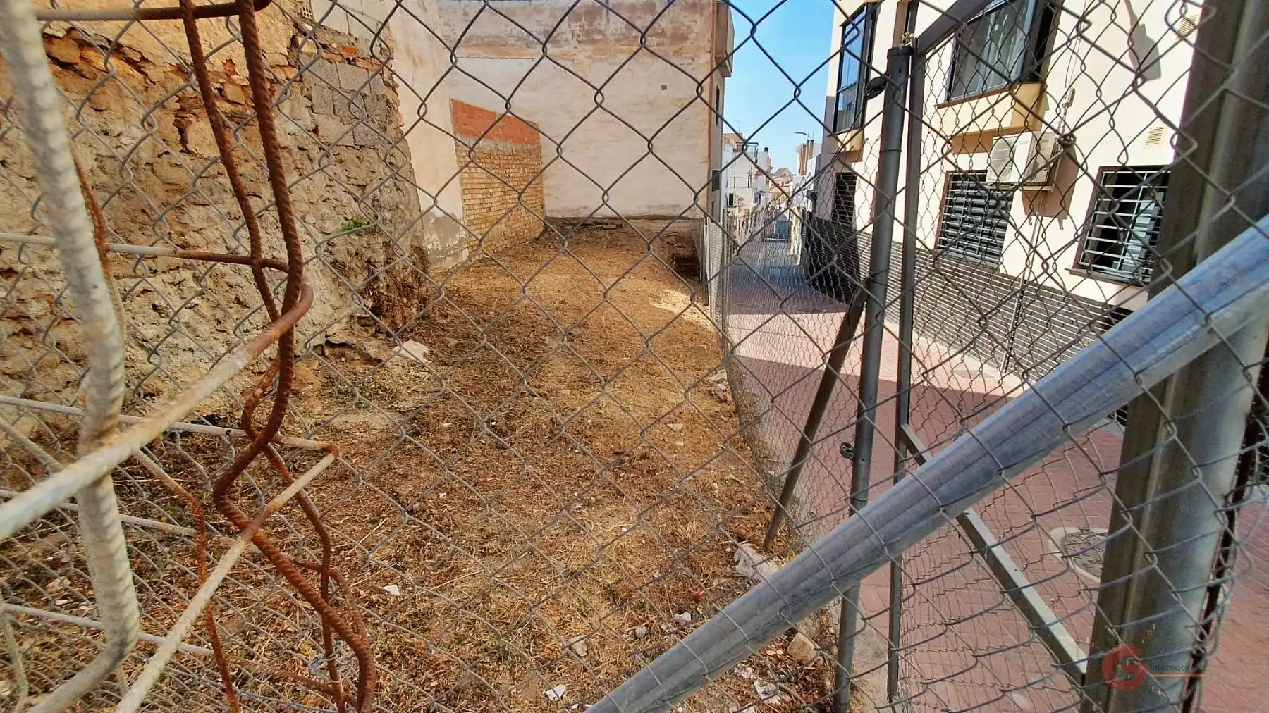 Terrenos y solares en venta en Motril  ciudad, imagen 2