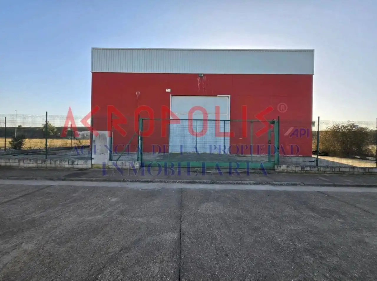 Local comercial en venda a Calle Polig Parc 7b 24793 Valderrey