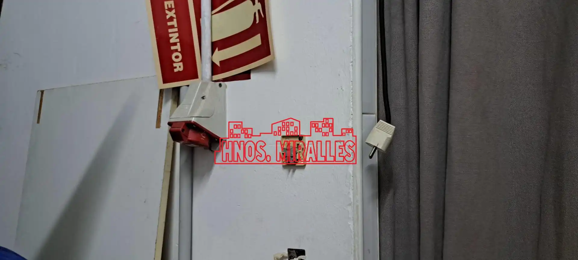 Local en venta en Camí dels Magros - Casablanca