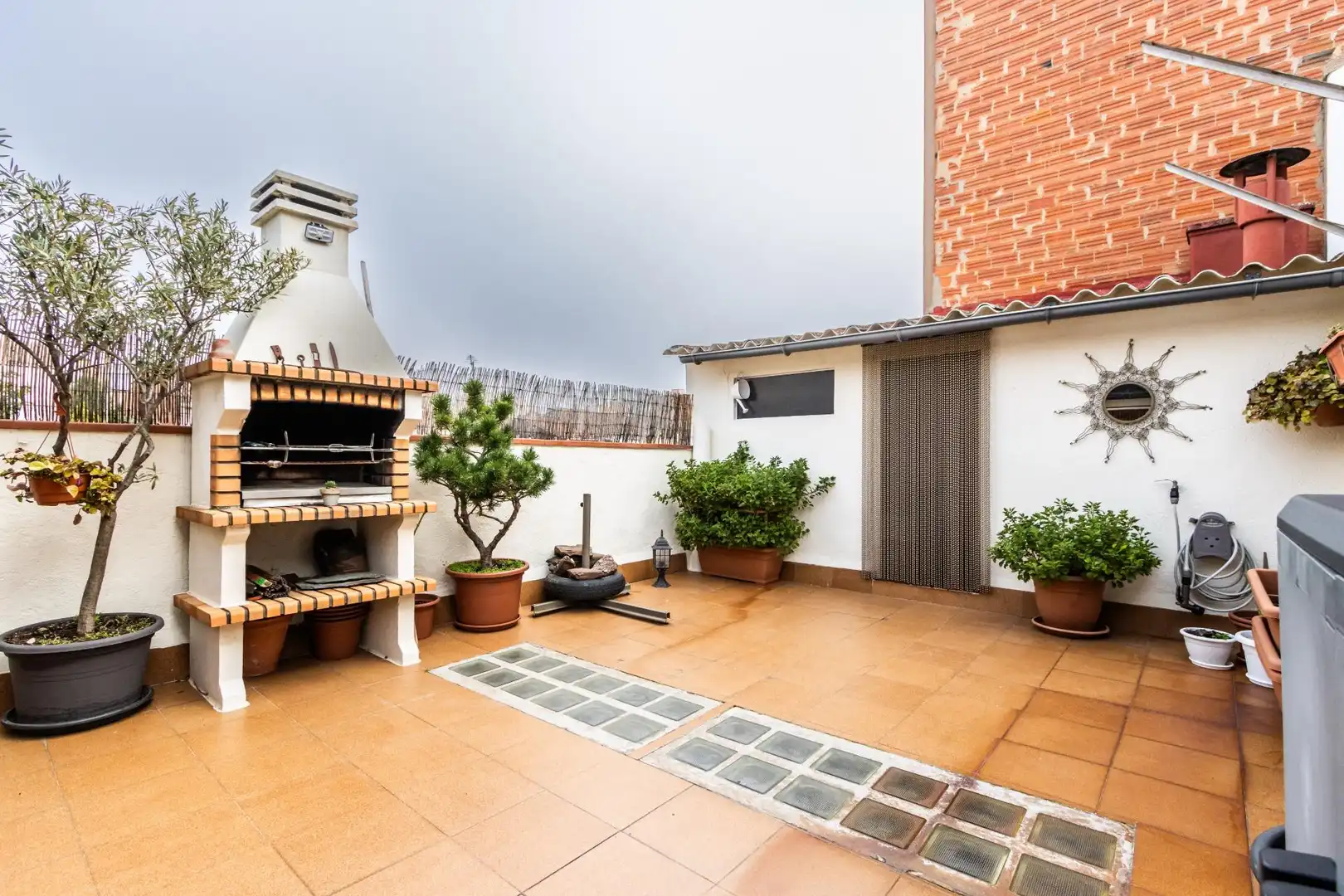 House with terrace for sale in Centre - Sant Oleguer, imagen 2