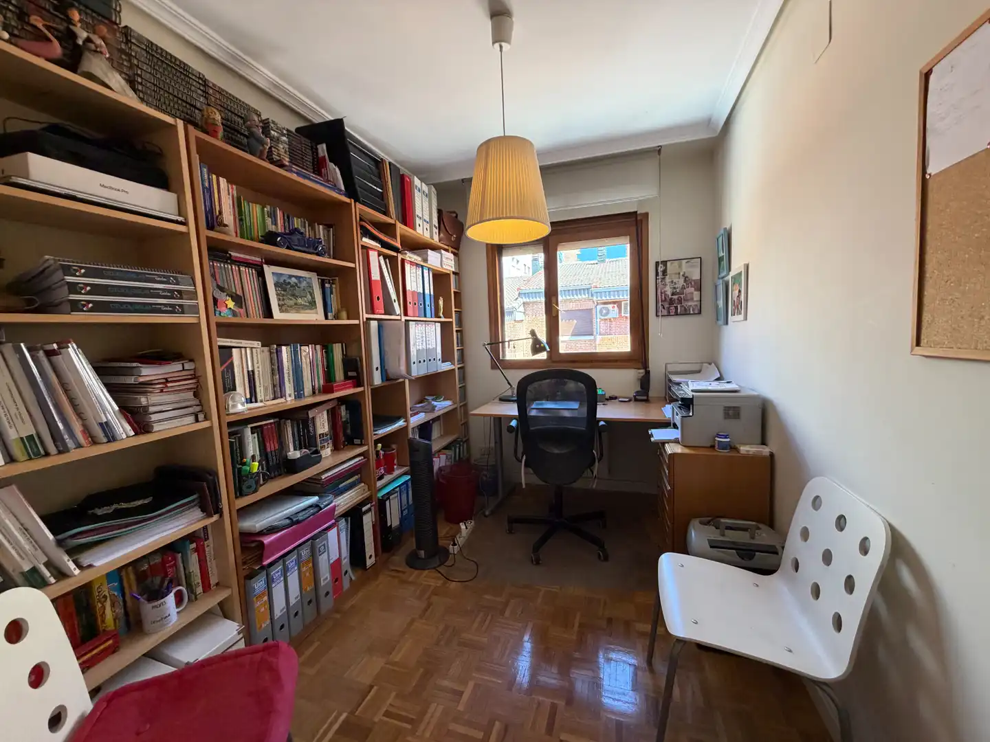 Habitación de Casa adosada en venta en Guadalajara con Calefacción