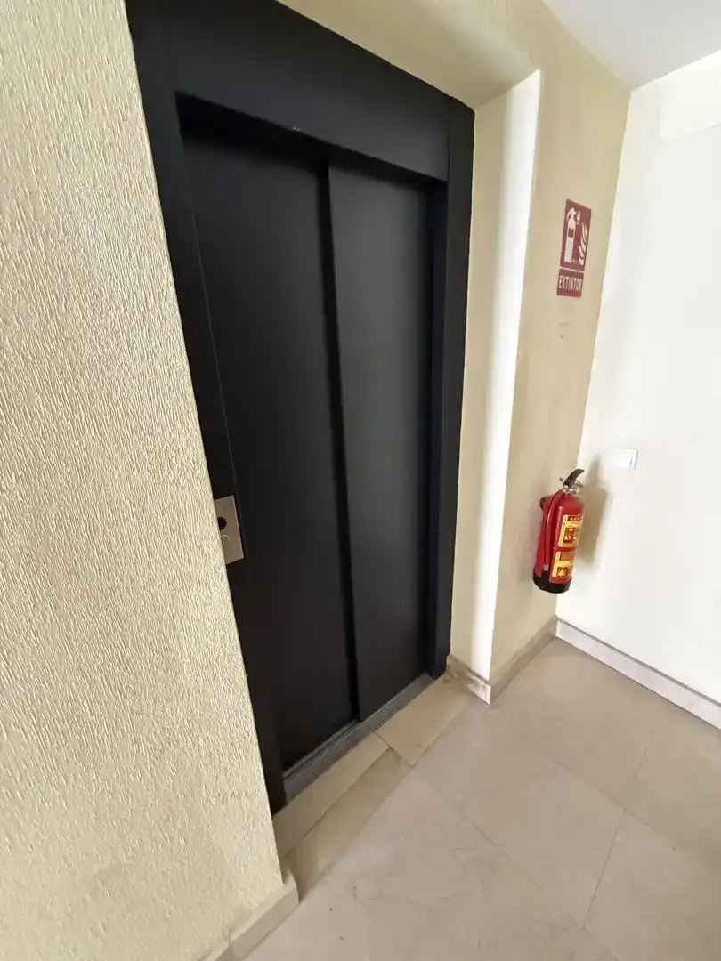 Flat for sale in Valdemoro  with Air Conditioner and Balcony