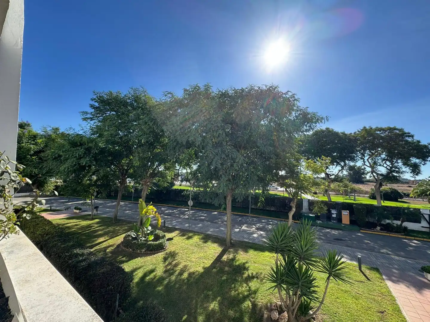 Vista exterior de Apartamento en venta en Rota con Terraza y Piscina comunitaria