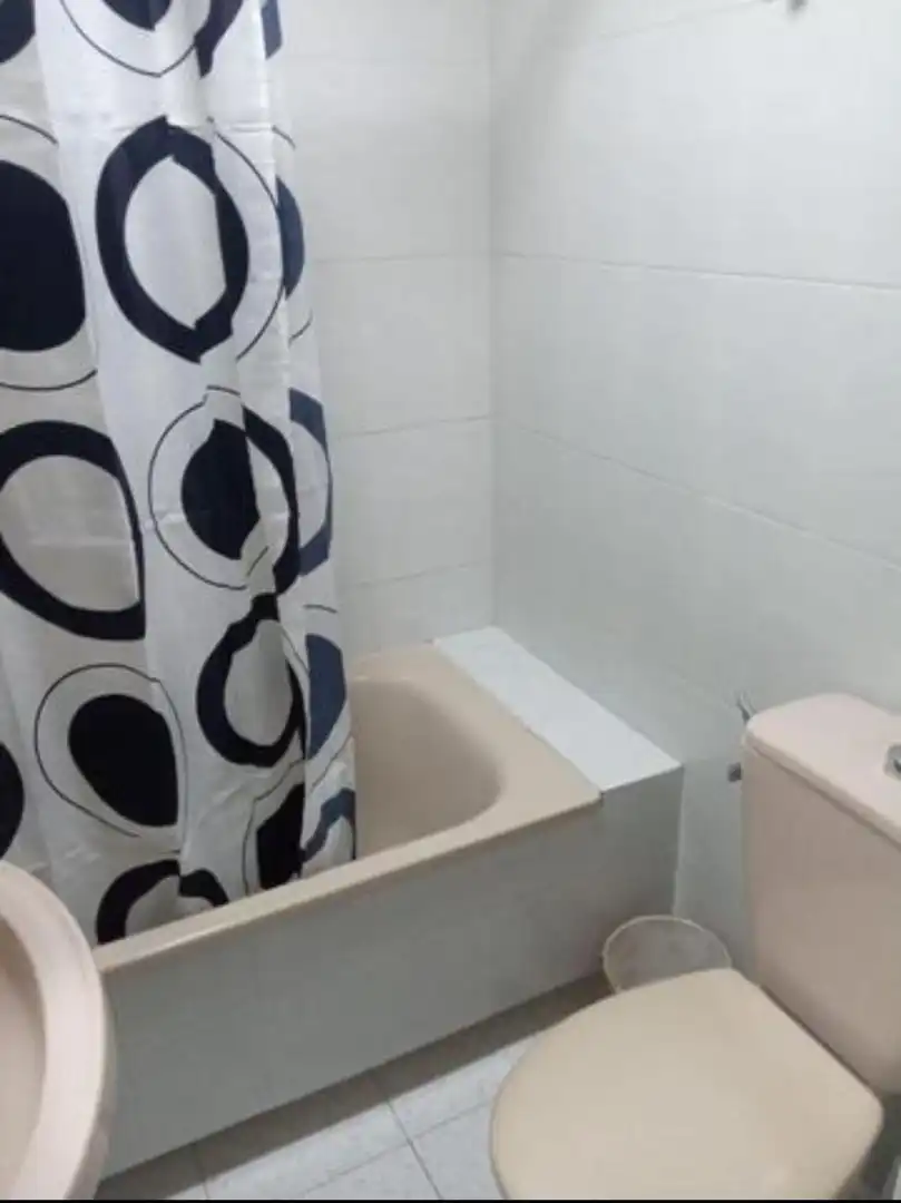 Bany de Pis de lloguer en Jaén amb Aire condicionat i Balcó