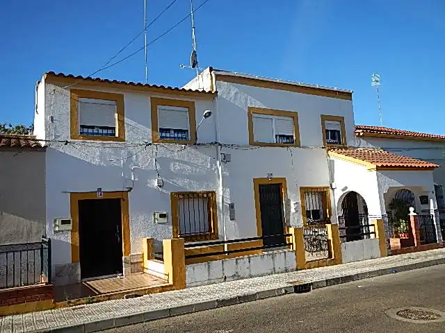 Vista exterior de Casa adosada en venda en Badajoz Capital