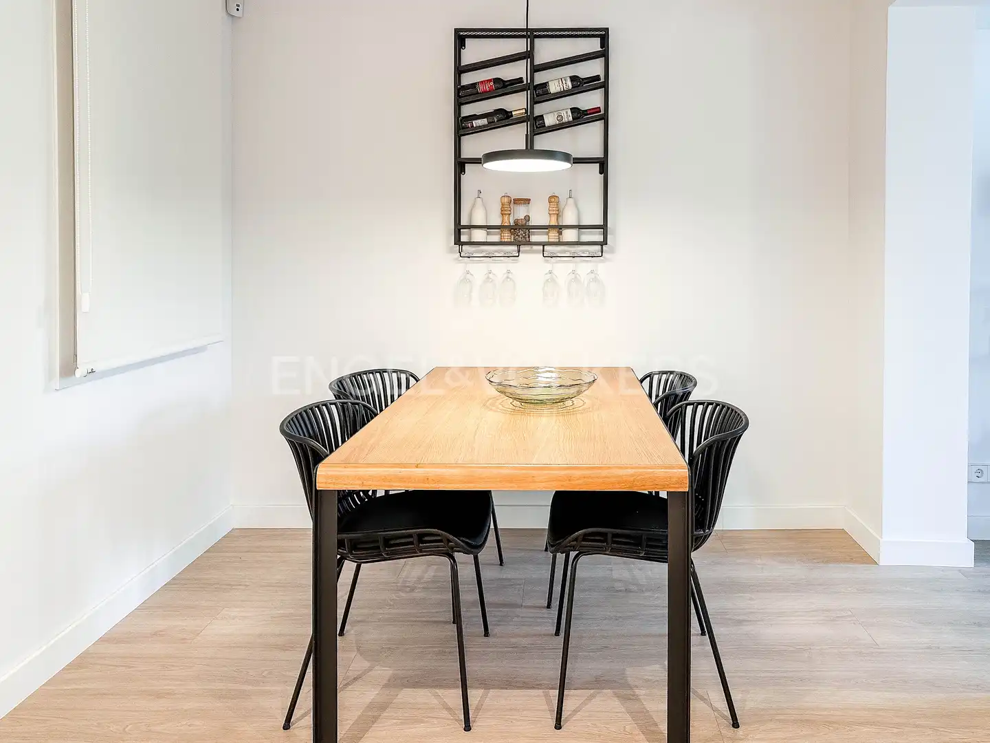 Comedor de Piso de alquiler en Barcelona con Aire acondicionado, Calefacción y Trastero