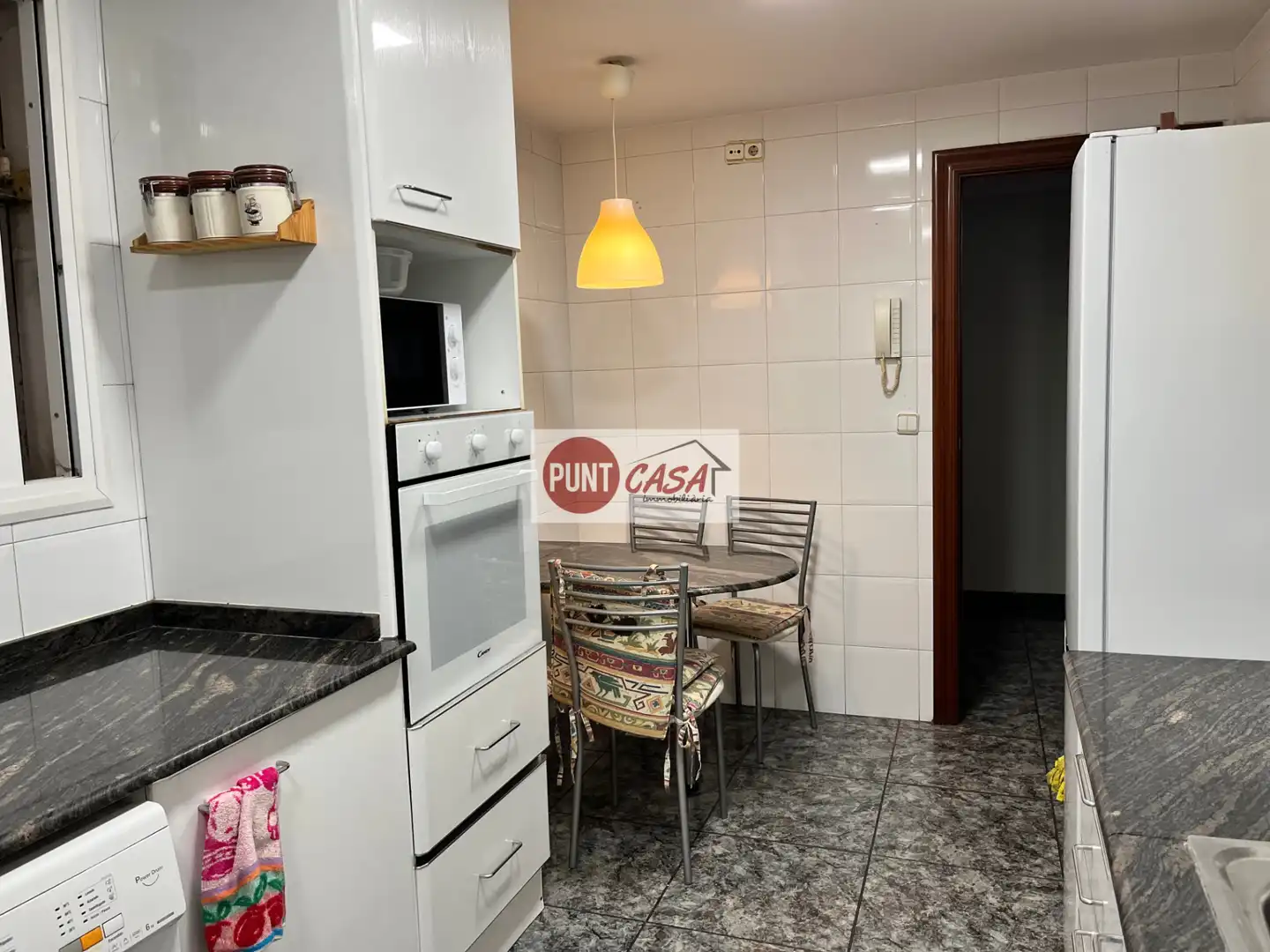 Cocina de Piso de alquiler en Lleida con Calefacción, Terraza y Amueblado