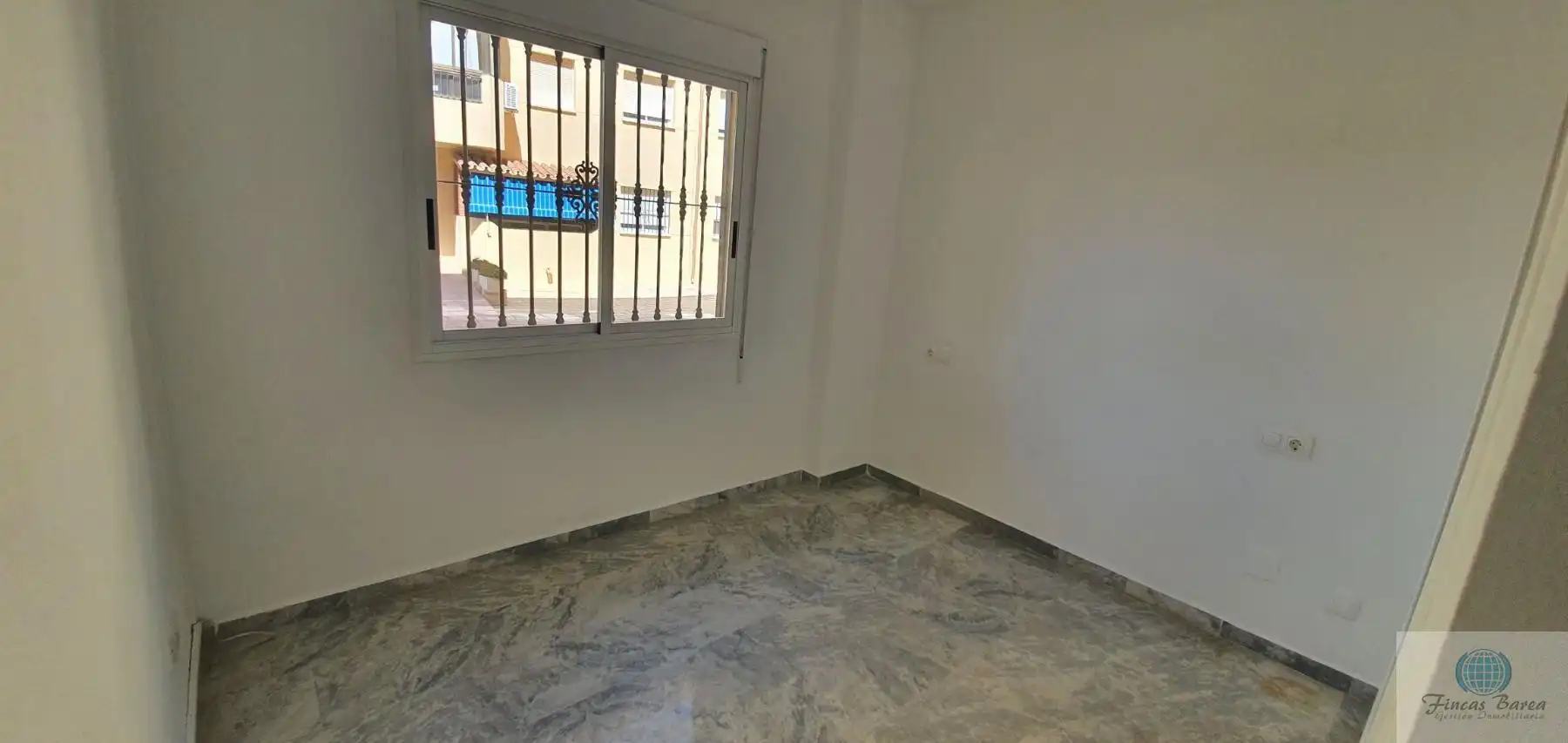 Piso con piscina en venta en Rio Vinuela, imagen 13