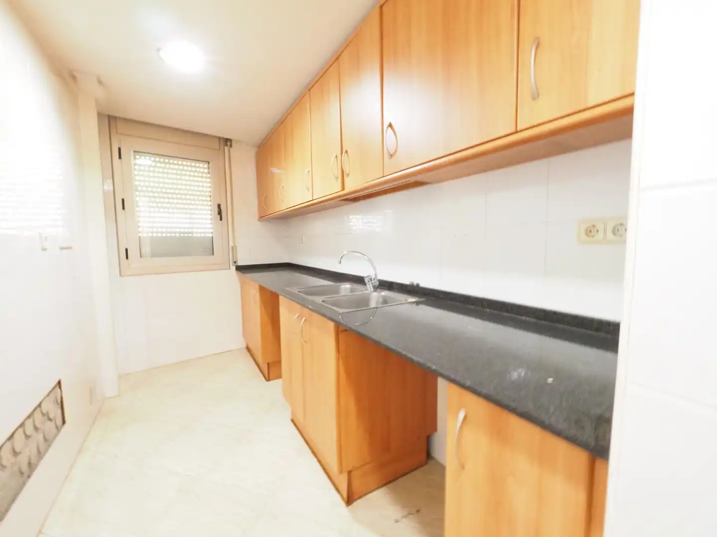 Cocina de Dúplex en venta en Vilanova del Camí con Terraza, Trastero y Piscina comunitaria