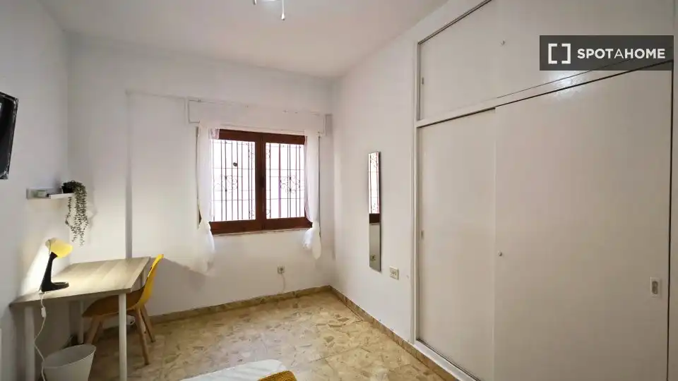 Bedroom of Flat for rent in Cartagena  with Air Conditioner, Heating and Furnished