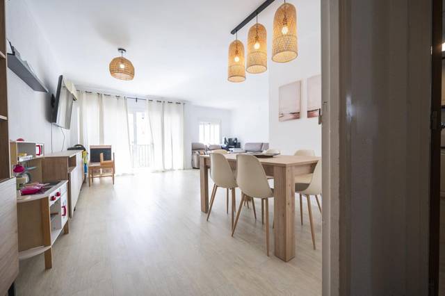 Piso en Venta en Carrer de Cabrera en S'Eixample - Can Misses