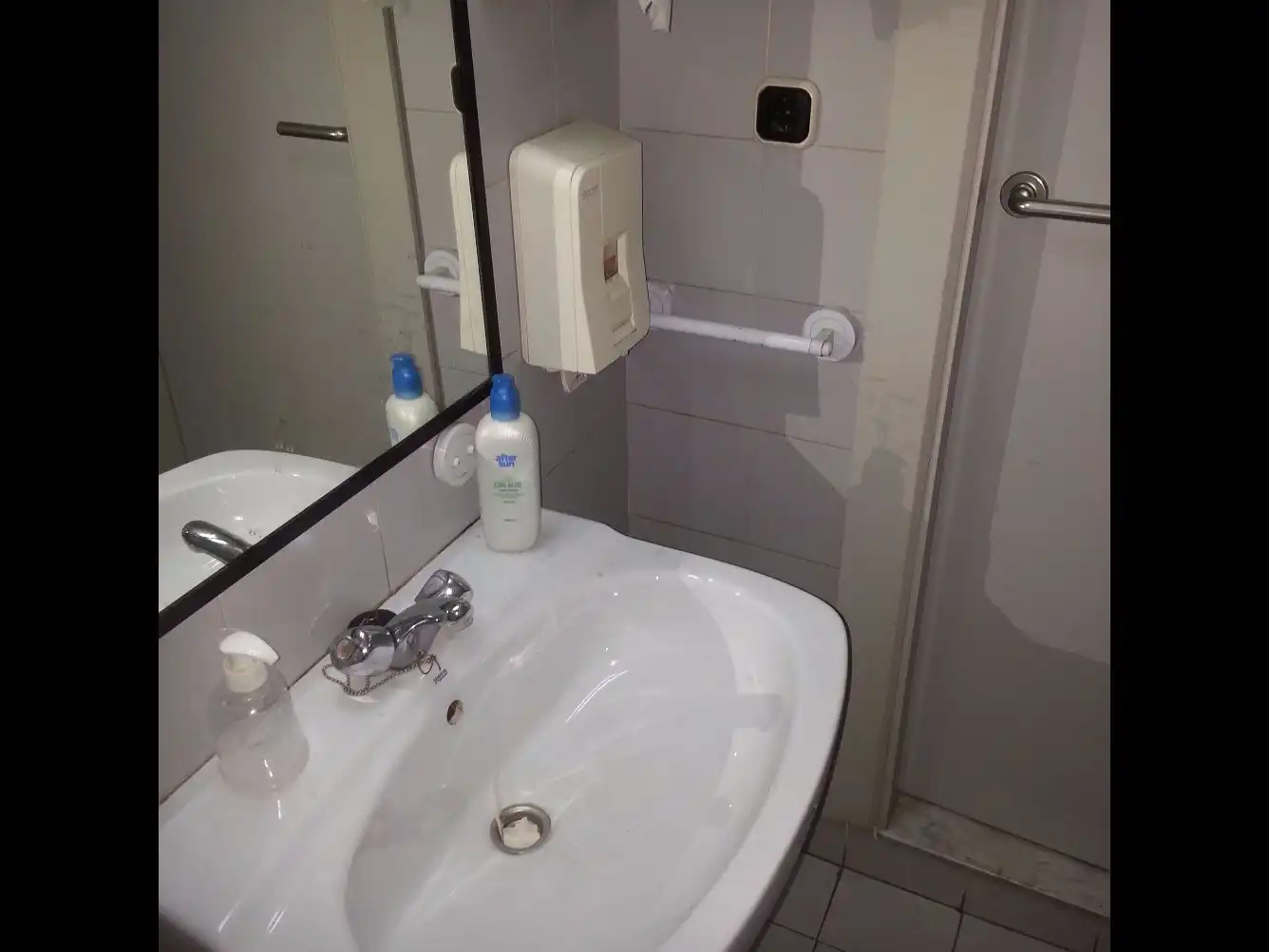 Badezimmer von Geschaftsraum zur Miete in Lleida mit Klimaanlage und Heizung