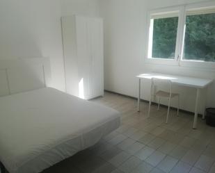 Bedroom of Flat to rent in Girona Capital  with Heating and Furnished
