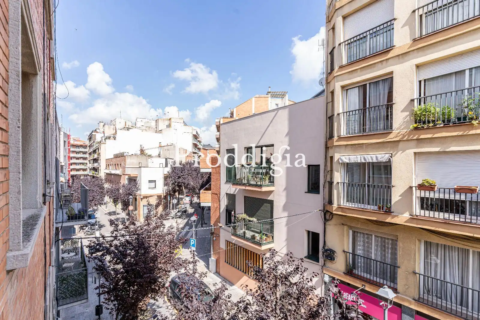 Vista exterior de Pis en venda en Sant Cugat del Vallès amb Aire condicionat, Calefacció i Moblat