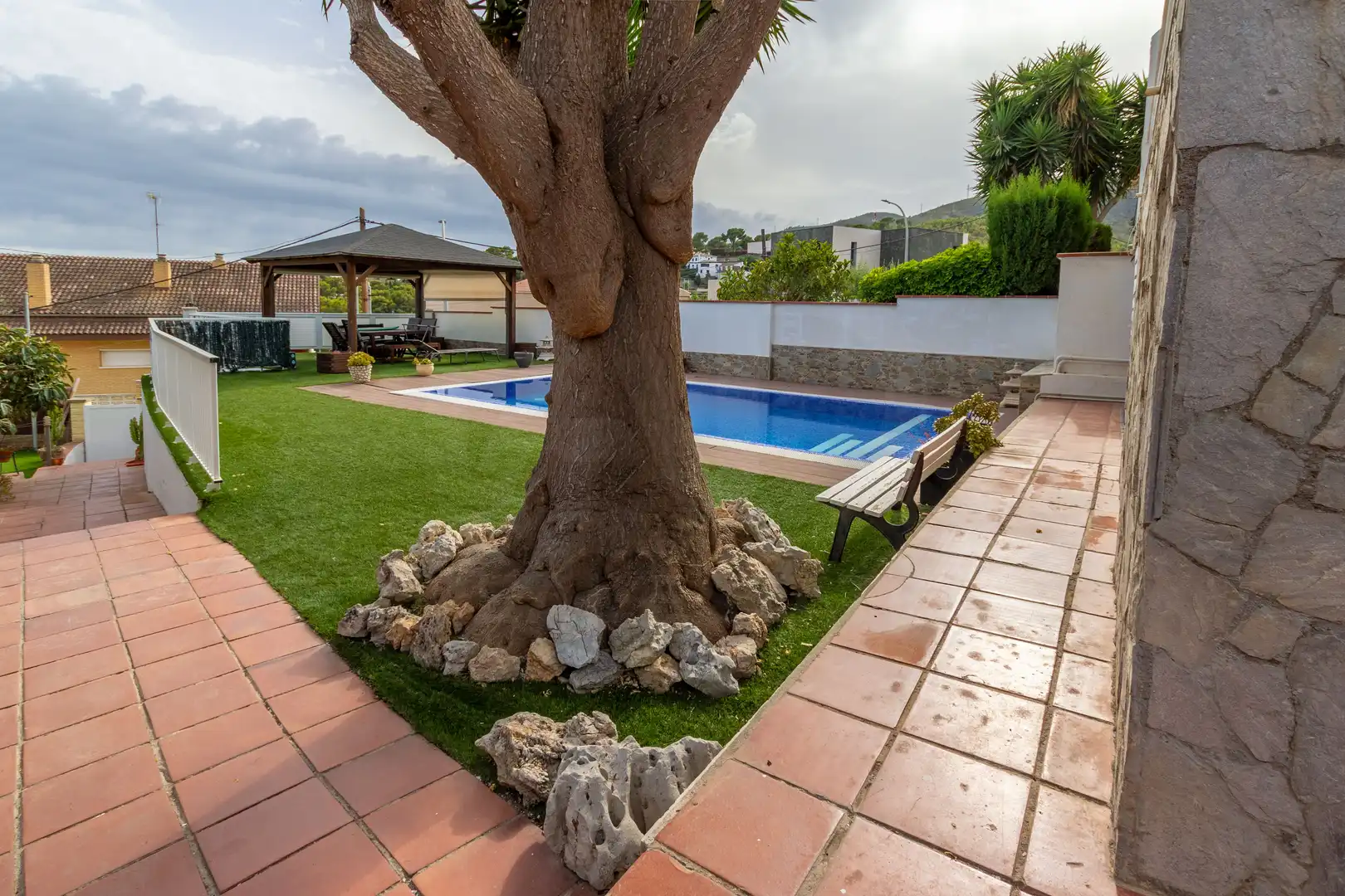 Piscina de Casa adosada en venta en Castelldefels con Aire acondicionado, Calefacción y Terraza