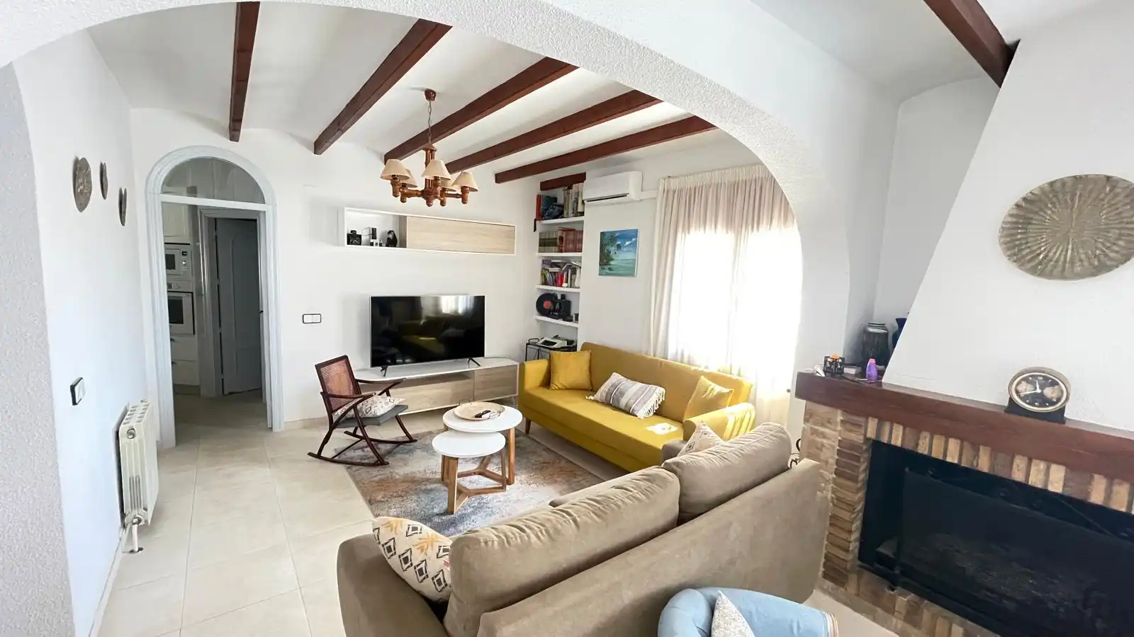 Sala d'estar de Casa o xalet de lloguer en El Campello amb Aire condicionat, Calefacció i Jardí privat