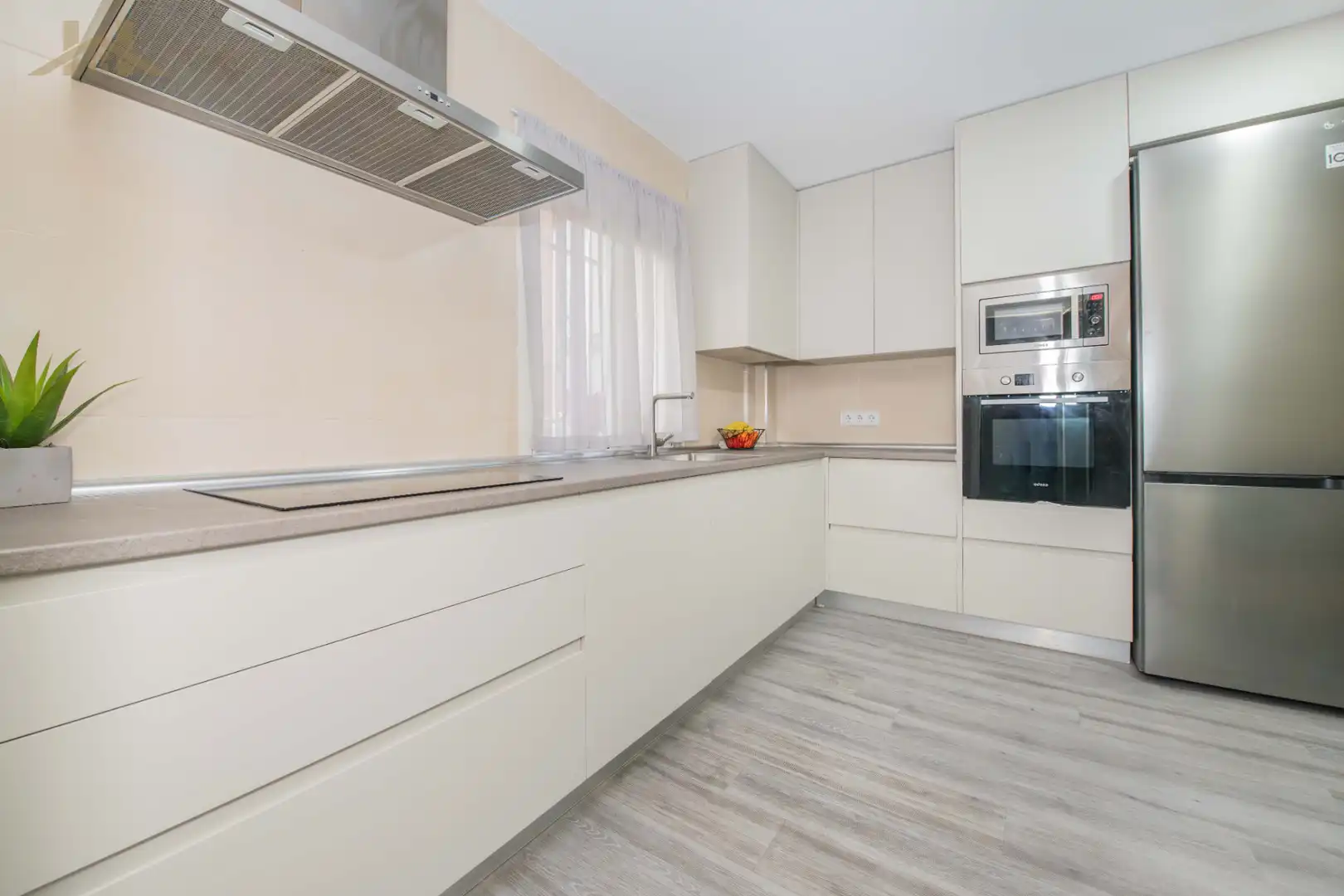 Cocina de Piso en venta en Fuenlabrada con Aire acondicionado, Calefacción y Horno