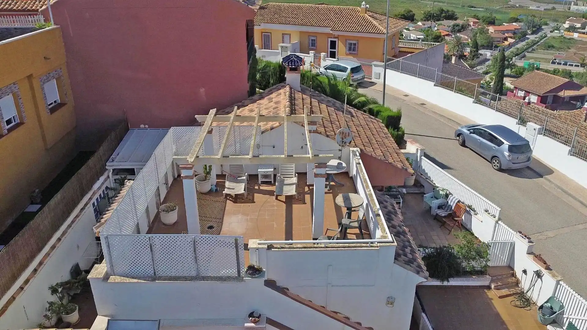 Vista exterior de Casa adosada en venta en Cartagena con Terraza, Amueblado y Piscina comunitaria