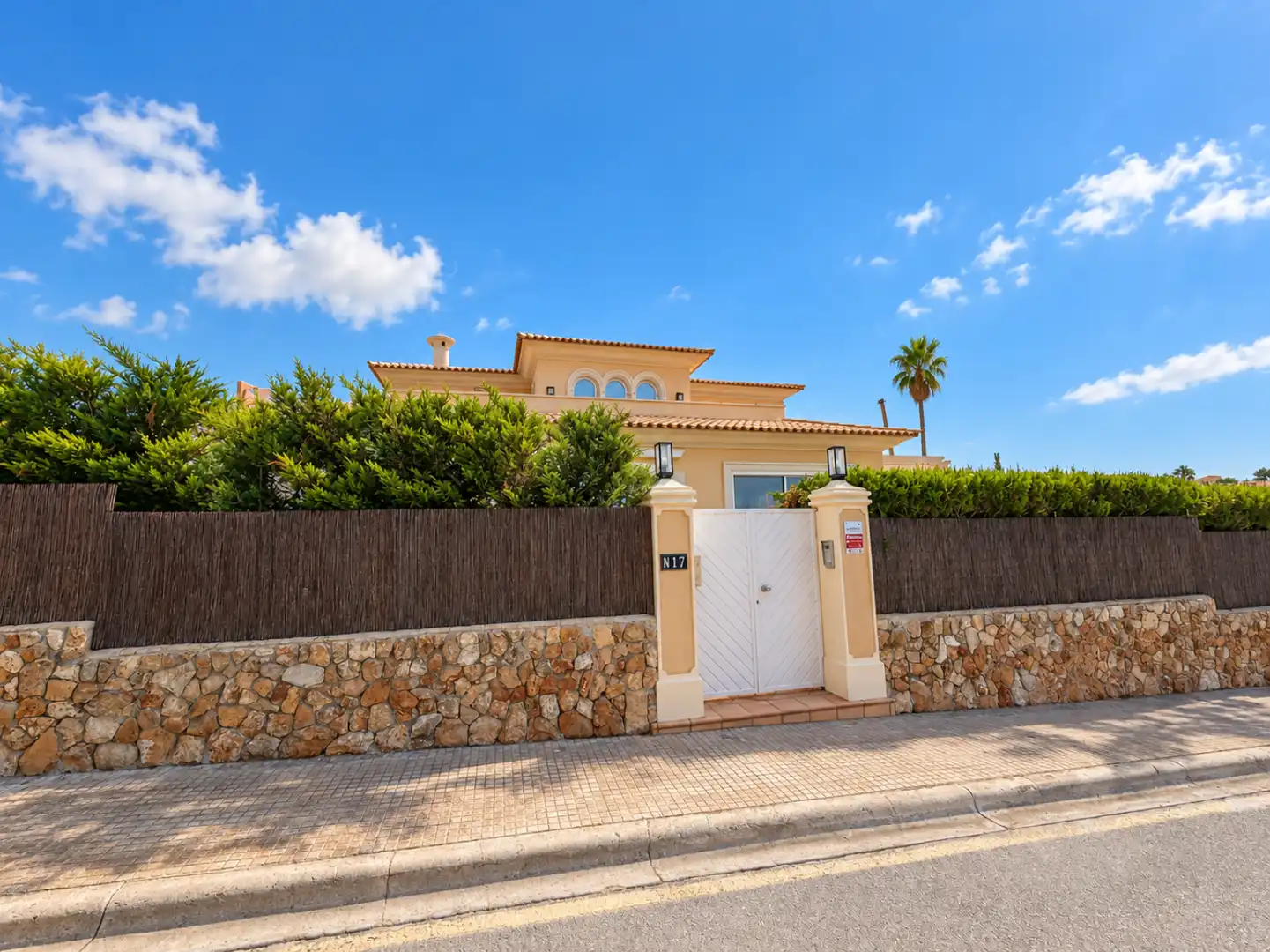 Exterior view of Houses for sale in Son Verí