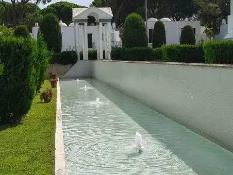 Schwimmbecken von Wohnungen zum Verkauf in Pals mit Heizung, Privatgarten und Terrasse