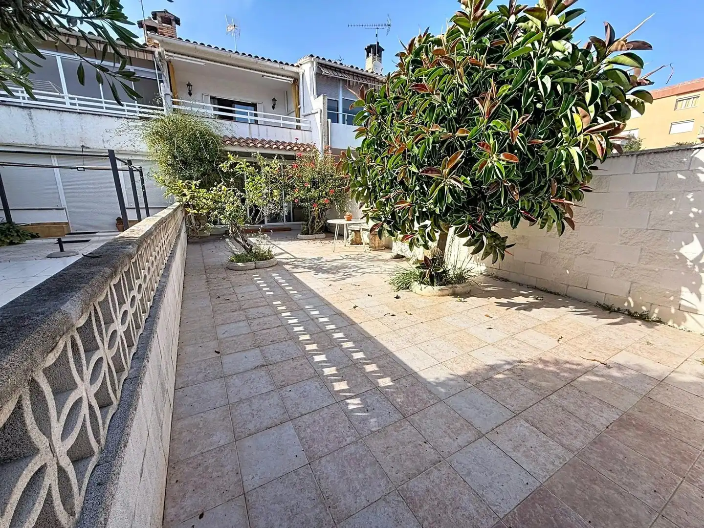 Terrasse von Einfamilien-Reihenhaus zum Verkauf in El Vendrell mit Terrasse und Balkon