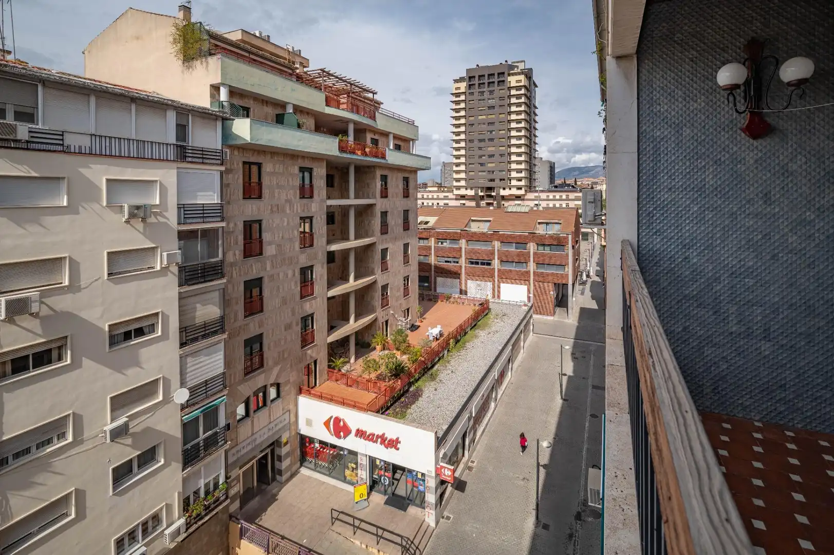 Vista exterior de Piso en venta en Granada con Terraza, Trastero y Balcón