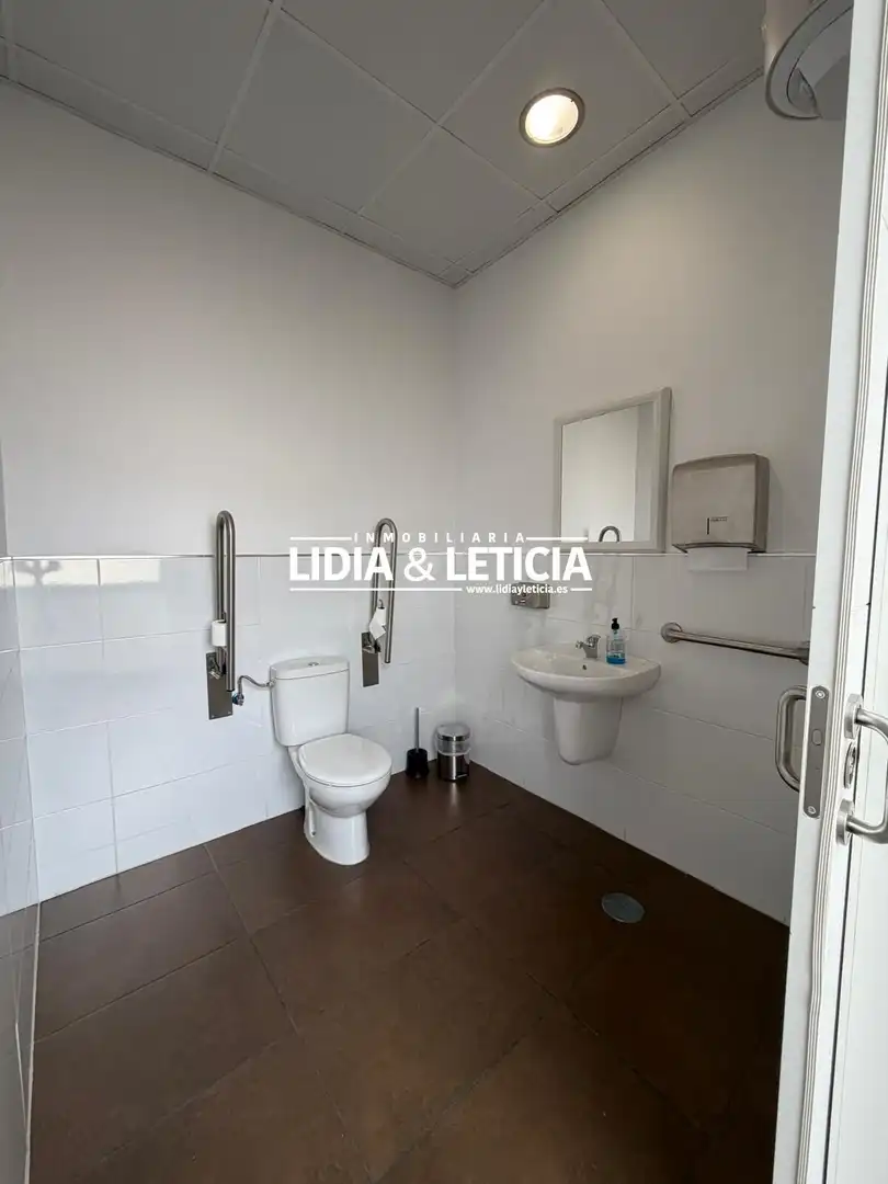 Gewerbefläche zum Verkauf in Nueva Alcalá, imagen 21
