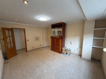 Appartement avec balcon à vendre à MERCAT NOU