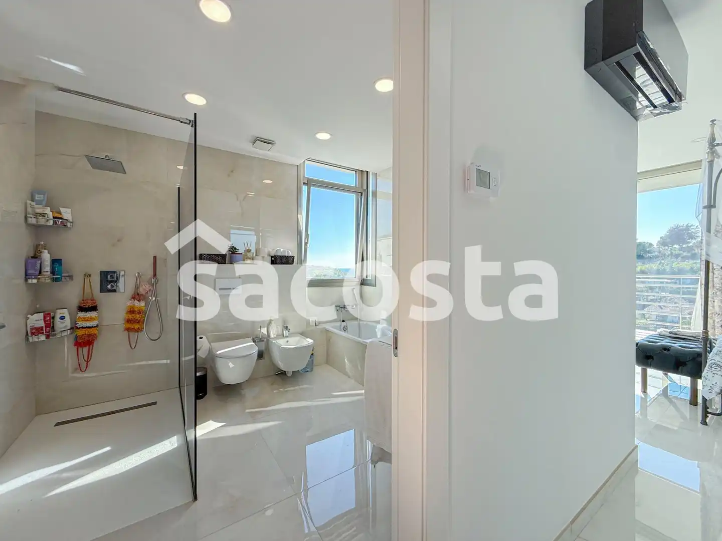 Bany de Casa o xalet en venda en Lloret de Mar amb Aire condicionat, Jardí privat i Terrassa