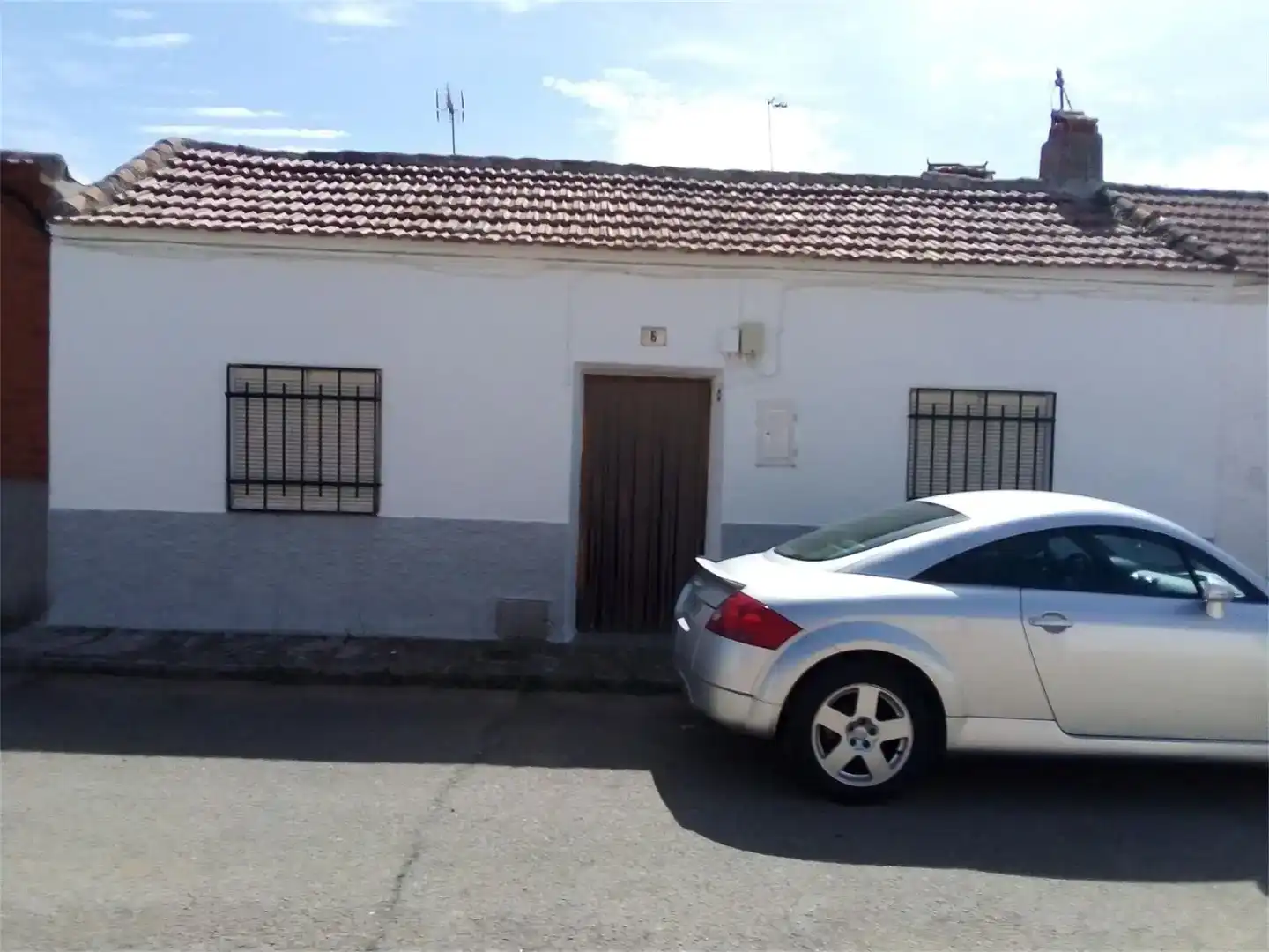 Vista exterior de Pis en venda en Malagón