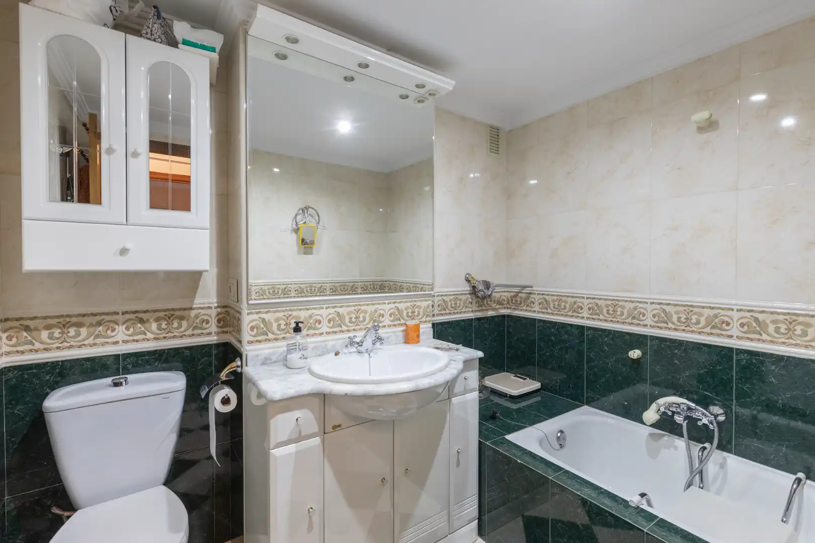 Bathroom of Flat for sale in Ronda