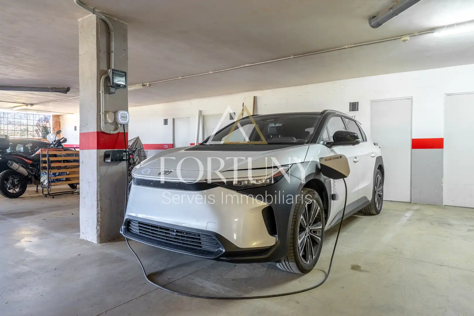 Parkplatz von Dachboden zum Verkauf in Cambrils mit Klimaanlage, Abstellraum und Schwimmbad