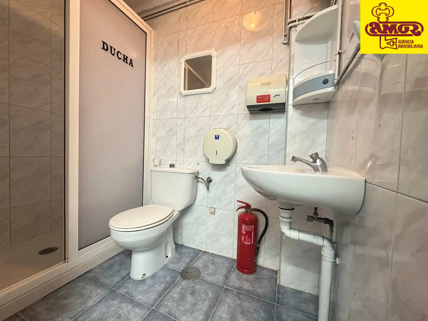 Badezimmer von Geschaftsraum zum Verkauf in Santiago de Compostela 