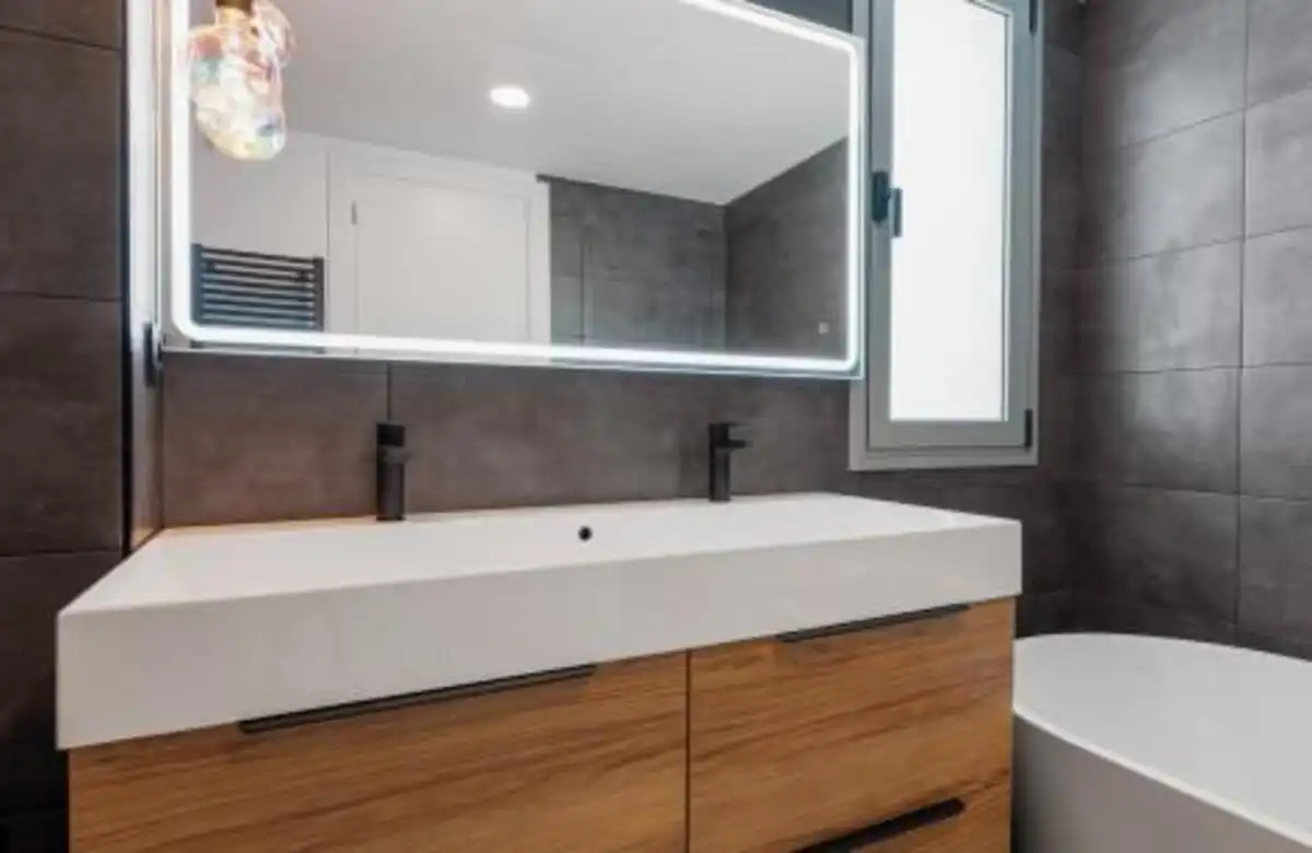 Home with pool for sale in Selwo, imagen 13