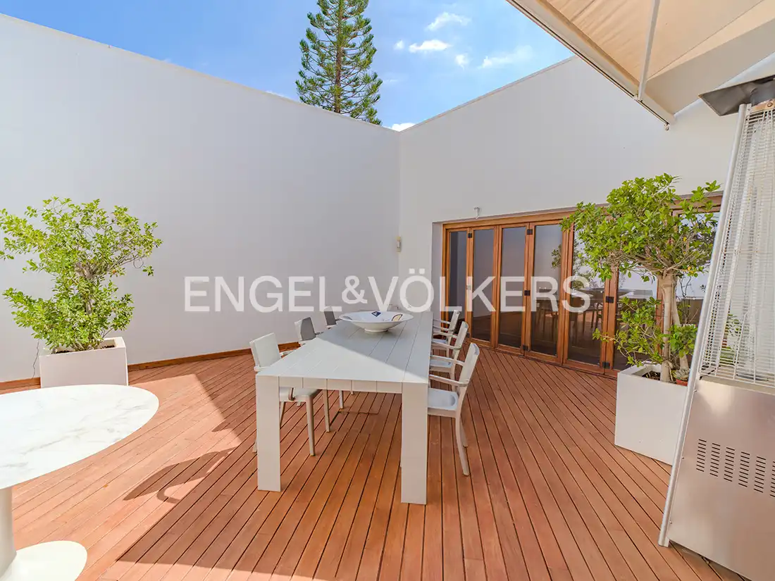 Terrassa de Casa o xalet en venda en Elche / Elx amb Aire condicionat, Calefacció i Jardí privat