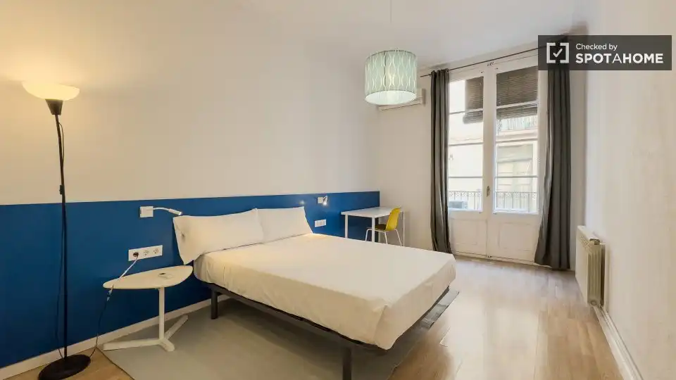 Flat with terrace to rent in Ciutat Vella, imagen 17