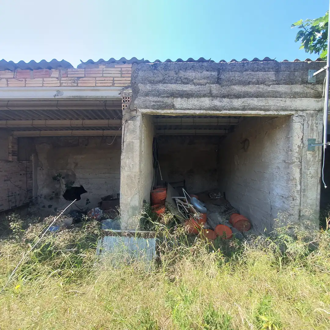Vista exterior de Edificio en venta en El Pinell de Brai
