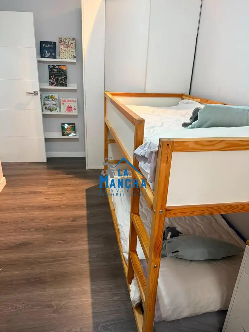 Habitación de Piso en venta en Albacete con Aire acondicionado, Calefacción y Amueblado