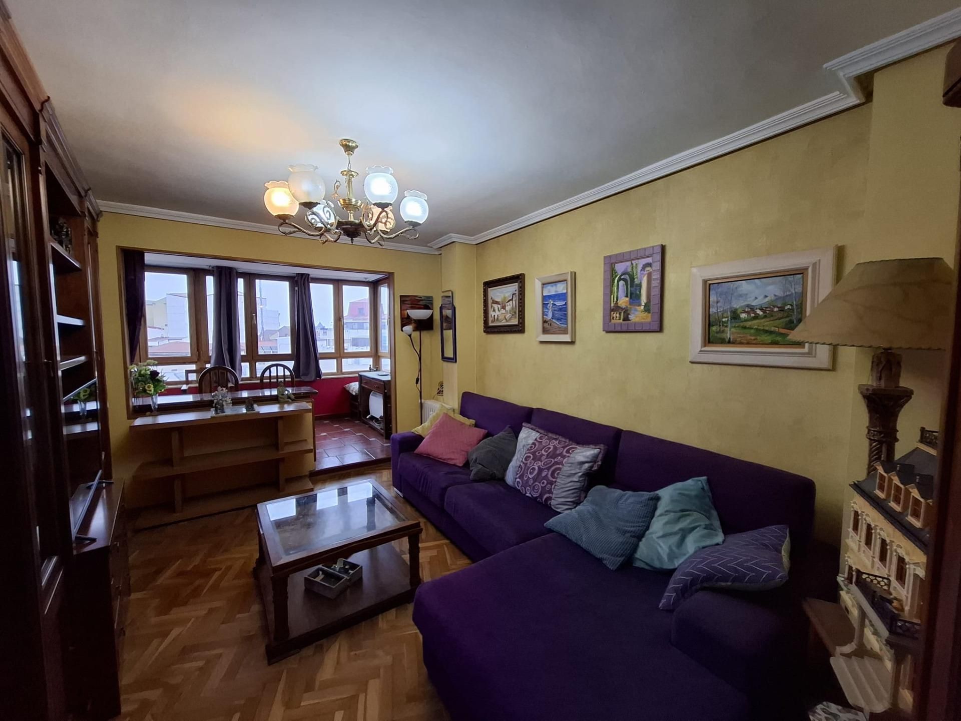Living room of Flat for sale in León Capital   with Parquet flooring, Terrace and Storage room