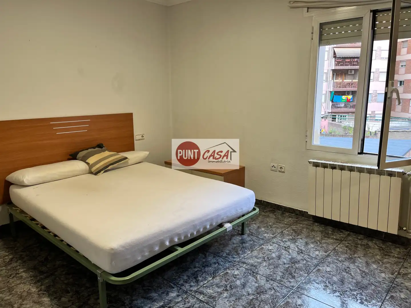 Habitación de Piso de alquiler en Lleida con Calefacción, Terraza y Amueblado